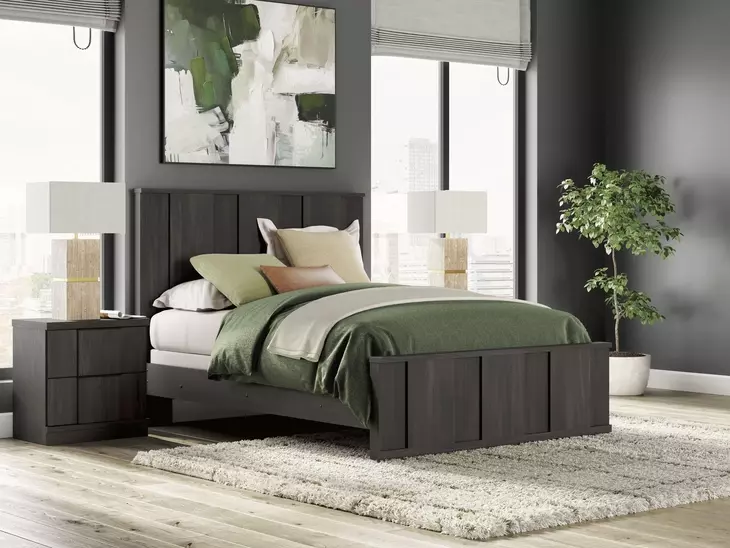 Agrander Dark Brown Queen Panel Bed
