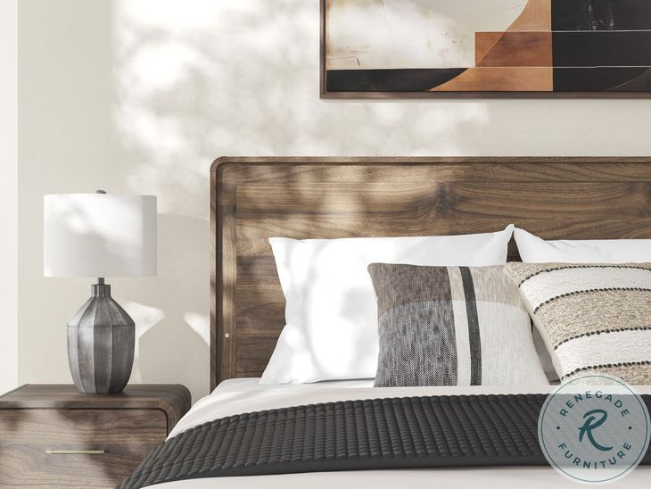 Hollinaze Walnut Brown Queen Panel Bed