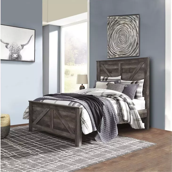 Wynnlow Gray Queen Crossbuck Panel Bed