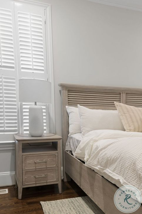 Harborview Glazed Driftwood Queen Panel Bed