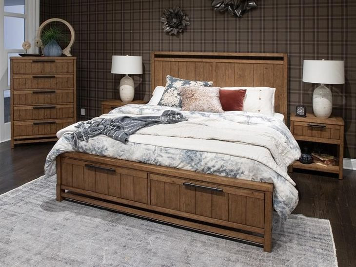 Everpine Honey Wheat Storage Panel Bedroom Set