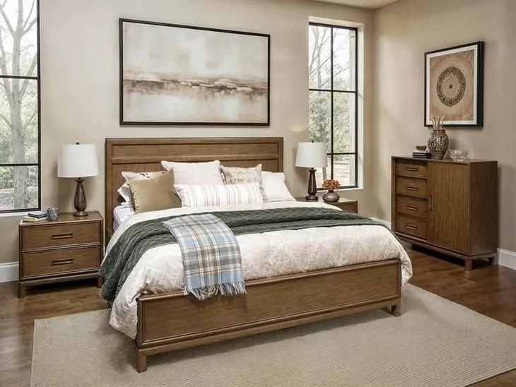 Ridgefield Russet Queen Panel Bed