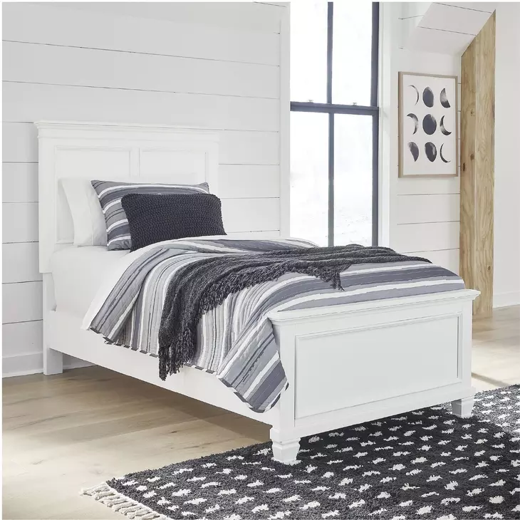 Fortman White Twin Panel Bed