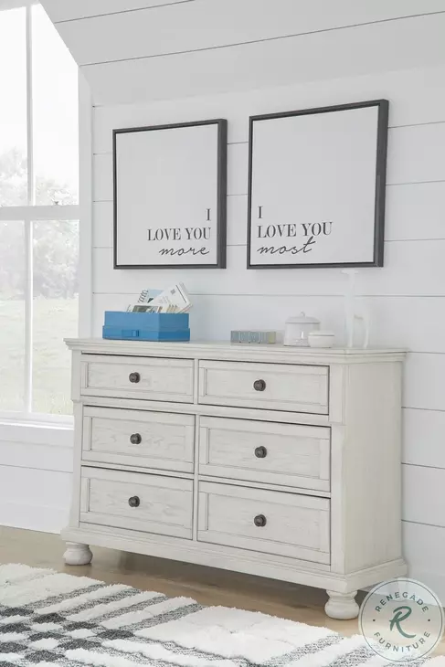 Robbinsdale Antique White Six Drawer Dresser
