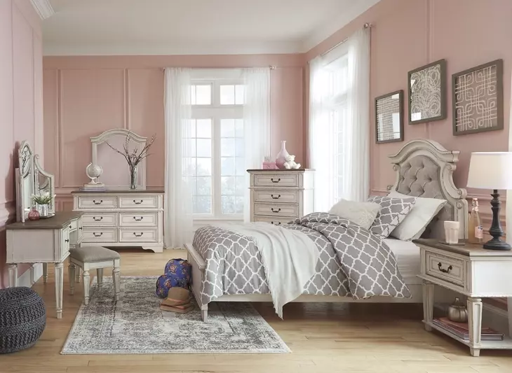 Realyn Chipped White and Brown 6 Drawer Dresser and Arched Mirror