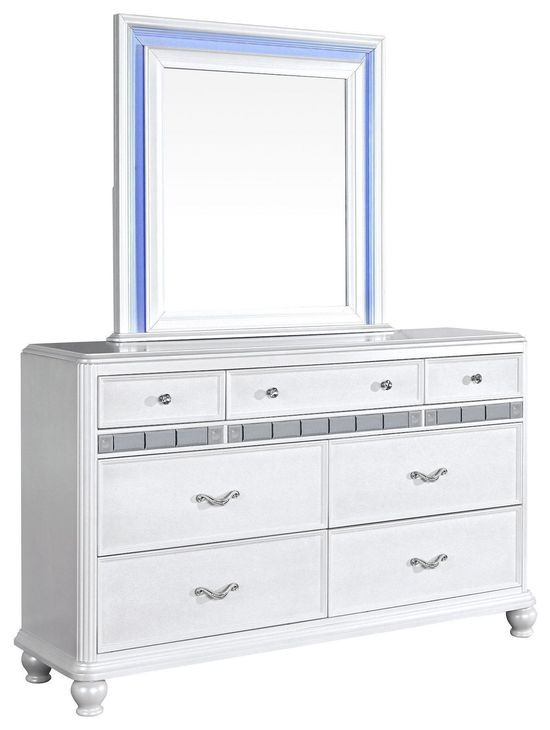 B00764 White 7 Drawer Dresser
