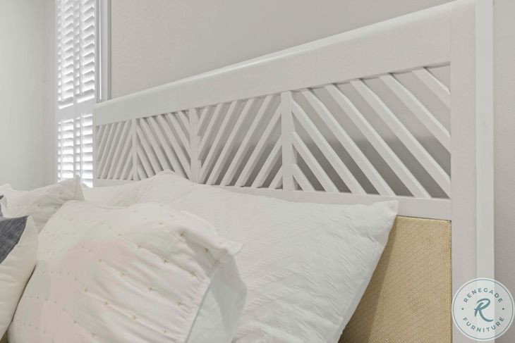 Oceanview Sand and Stark White Queen Panel Bed