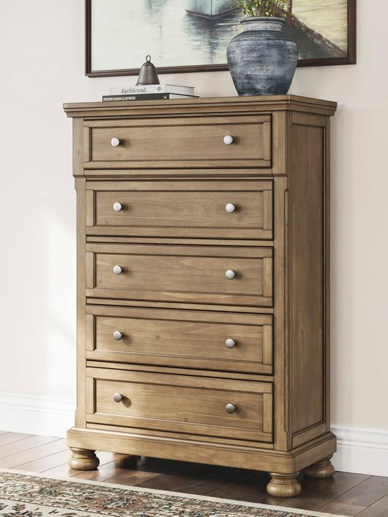Vandenmore Medium Brown 5 Drawer Chest