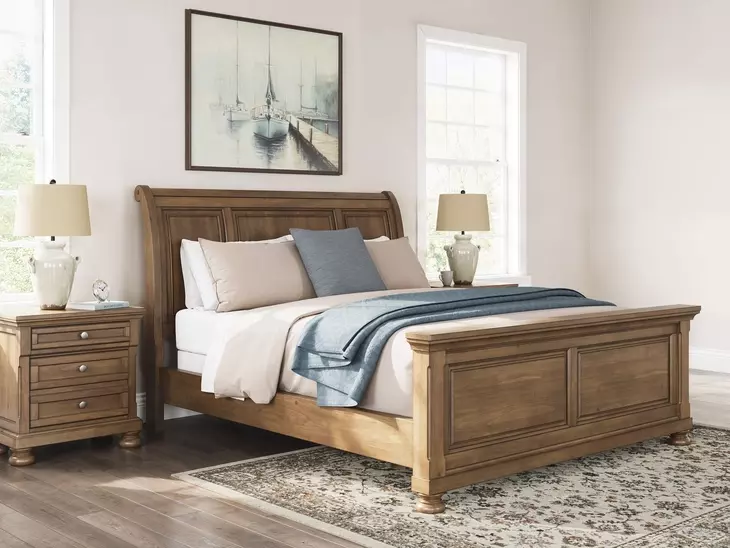 Vandenmore Medium Brown California King Sleigh Panel Bed