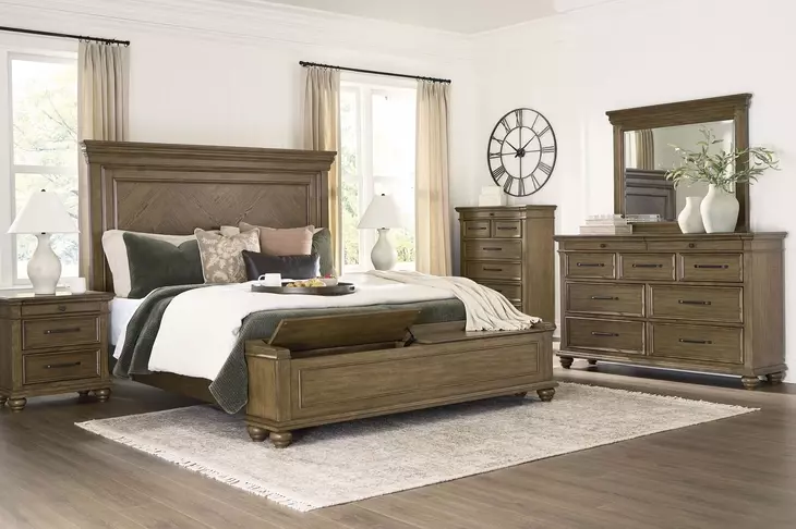 Waynely Rich Medium Brown 3 Drawer Nightstand