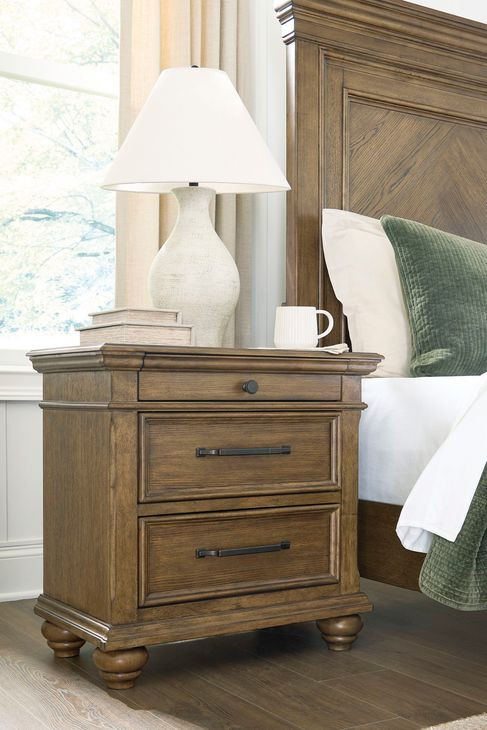 Drojan Rich Medium Brown 3 Drawer Nightstand