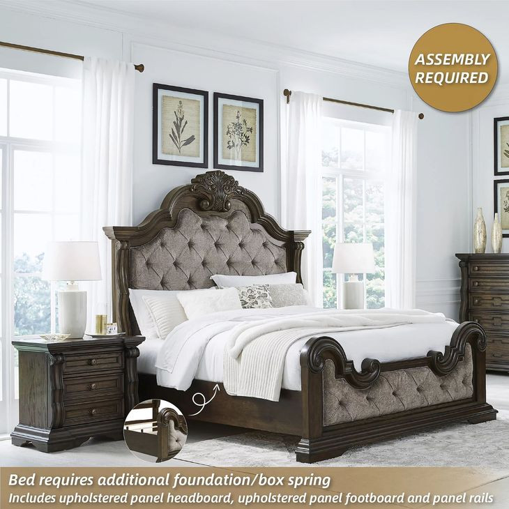 Maylee Dark Brown Queen Panel Bed