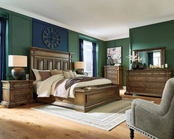 Thoridan Brown Storage Panel Bedroom Set