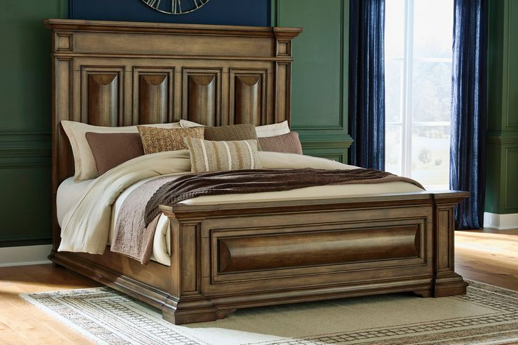 Thoridan Brown California King Panel Bed