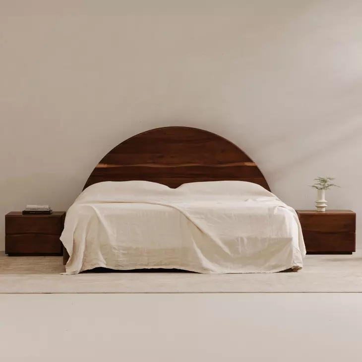 Watson Brown Platform Bedroom Set