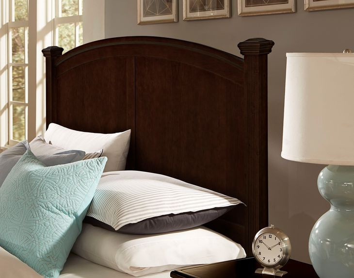 Bonanza Merlot King Poster Bed