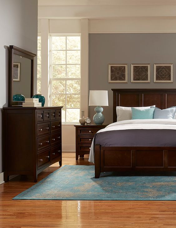 Bonanza Merlot Mansion Panel Bedroom Set