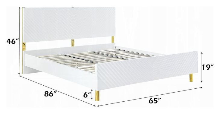 Gaines White Queen Panel Bed