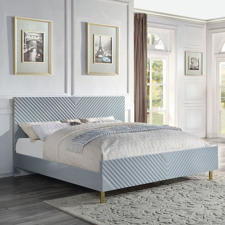 Gaines Gray Queen Panel Bed