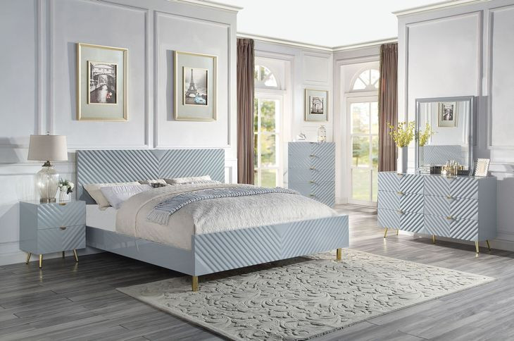 Gaines Gray Rectangular Dresser Mirror