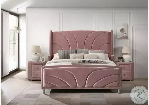 Salonia Pink Velvet Eastern King Upholstered Platform Bed