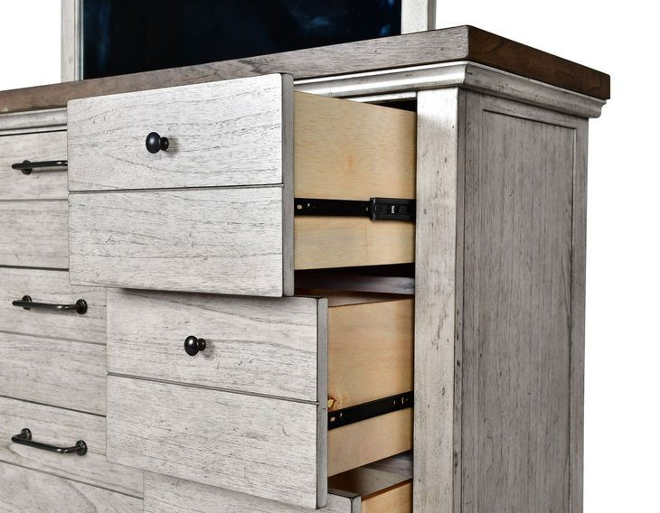 Bear Creek Cream 9 Drawer Dresser