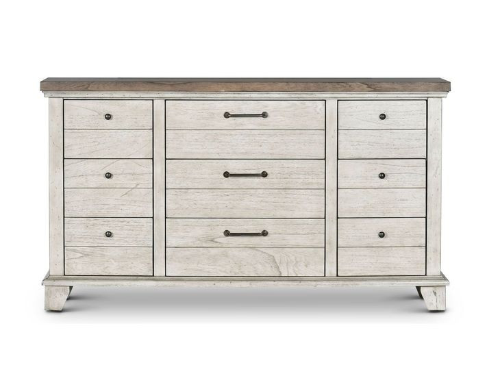Bear Creek Cream 9 Drawer Dresser