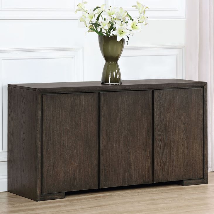 Evan Brown 3 Door Server