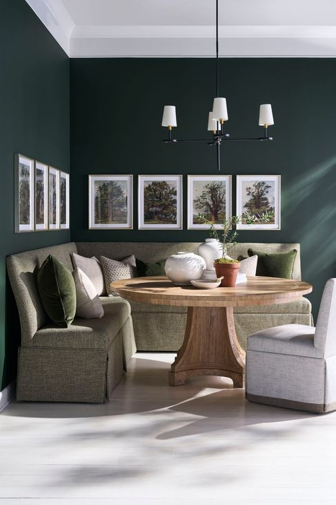 Monterey Hawthorne Light Round Dining Room Set