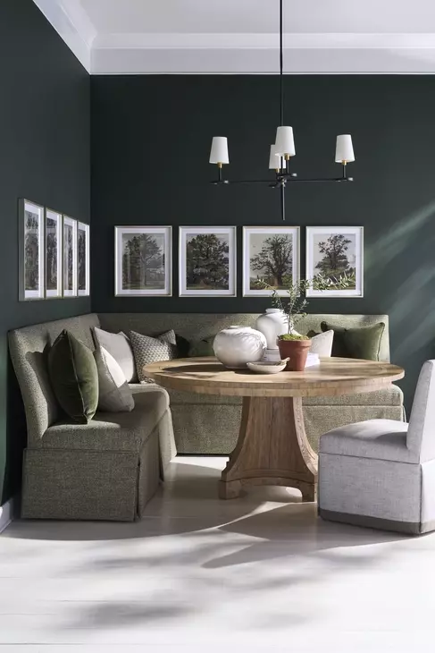 Monterey Hawthorne Light Round Dining Room Set