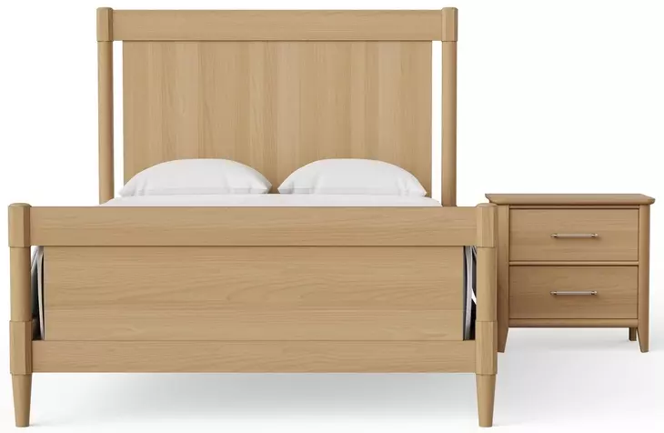 Nordhaven Clear Maple Queen Poster Bed