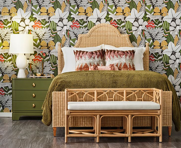 Chamberlain Brown Queen Panel Bed