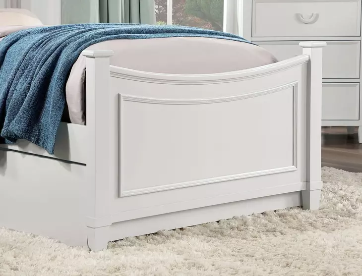 Lycoris White Twin Poster Bed