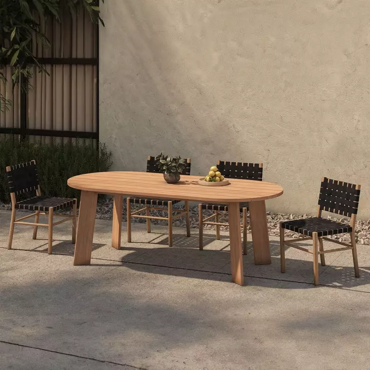 Delta Natural Outdoor Oval Dining Room Set