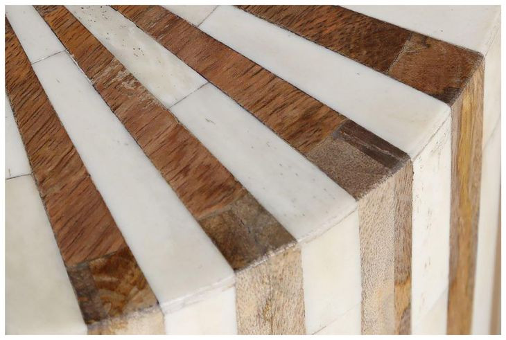 Crossings Downtown Amber Round Chairside Table