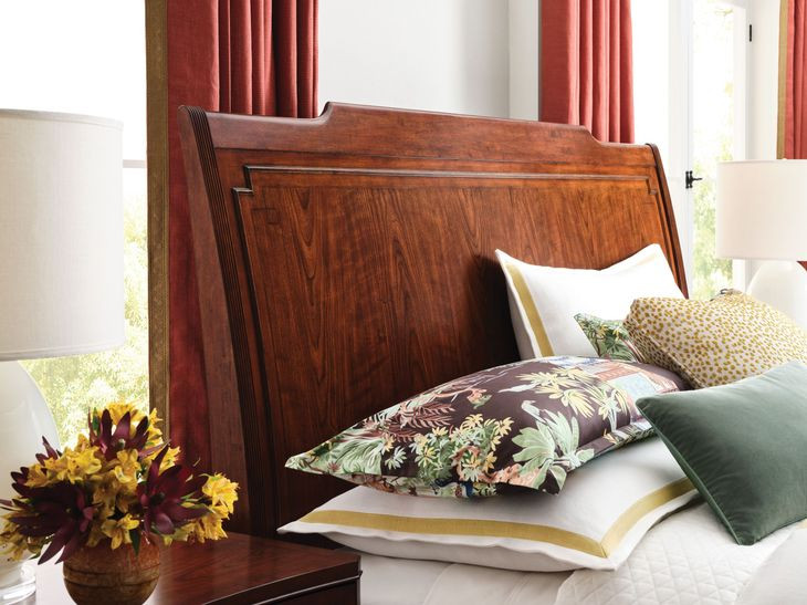 Helmuth Medium Stain Queen Sleigh Bed