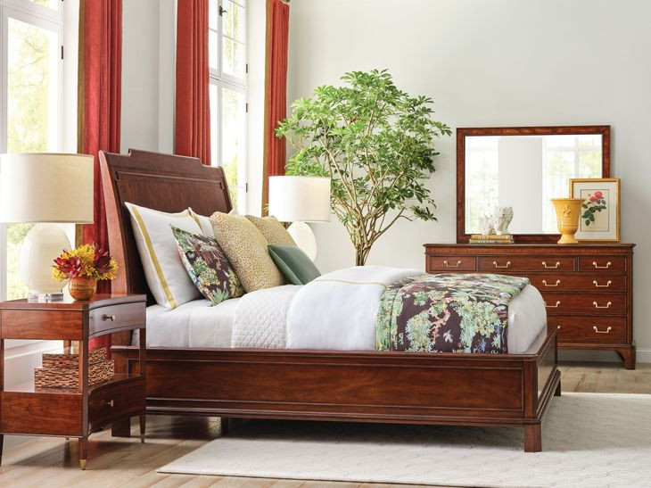 Helmuth Medium Stain King Sleigh Bed