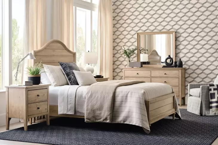 Woodlawn Oatmeal King Panel Bed