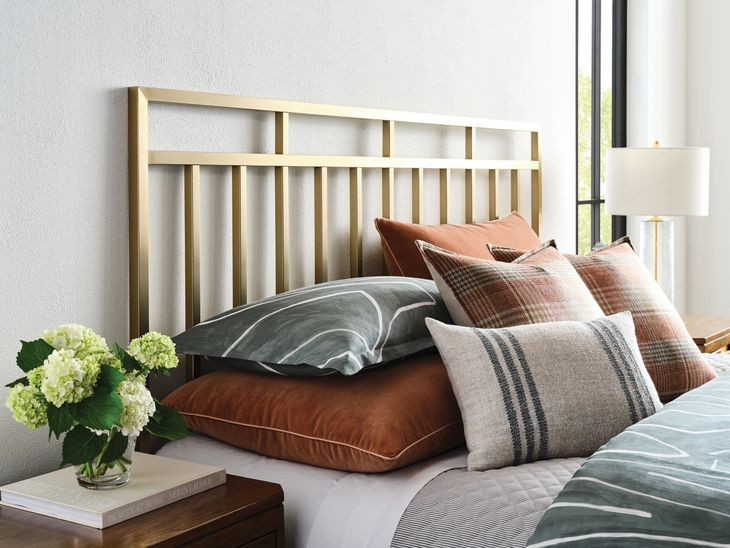 Aspire Champagne King Metal Bed