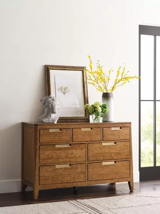 Aspire Scale Brown 7 Drawer Dresser