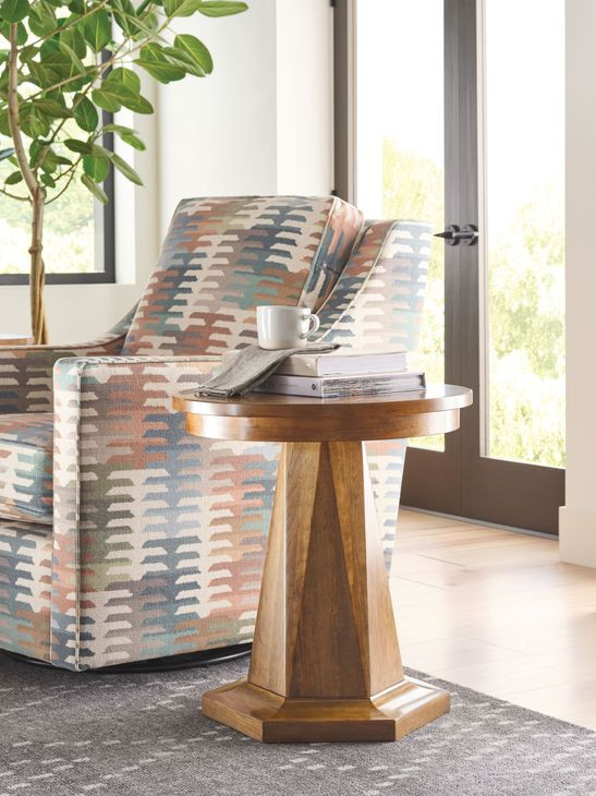 Aspire Array Brown Round Chairside Table