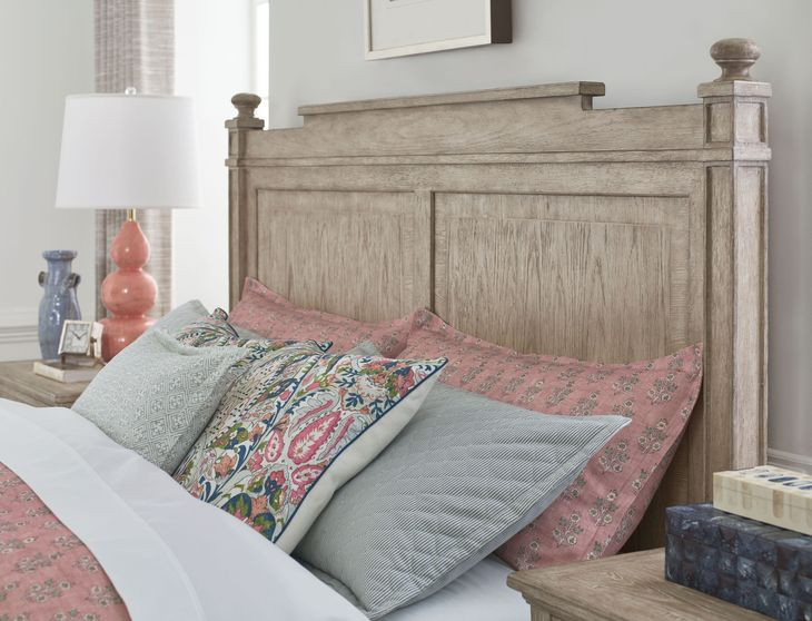 Sova Light Stain Queen Panel Bed