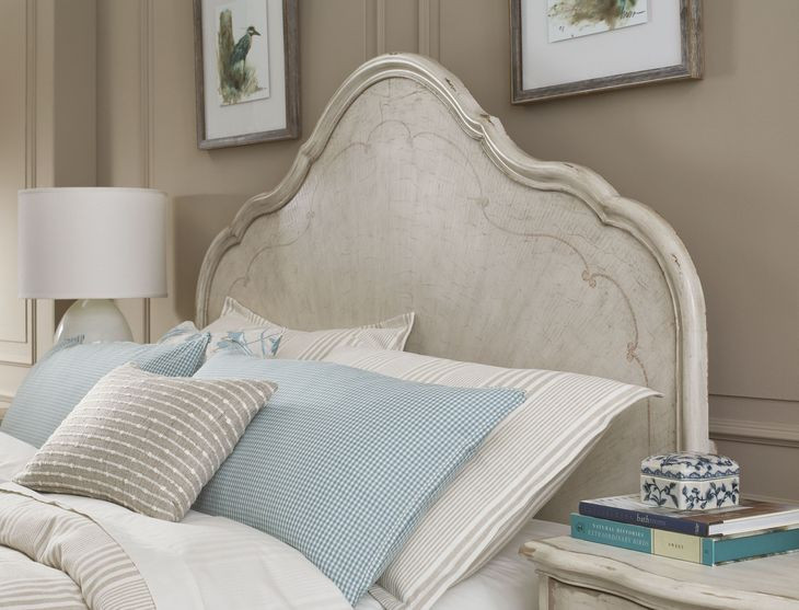 Vignette Creme California King Panel Bed
