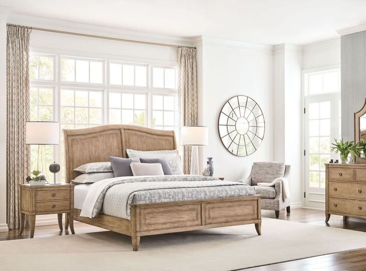 Cadence Light Stain Queen Sleigh Bed