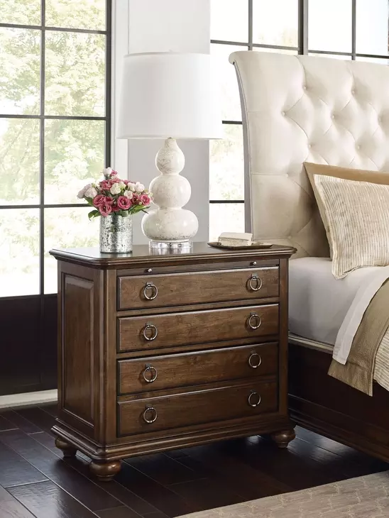 Commonwealth Witham Medium Stain 4 Drawer Bachelor's Chest