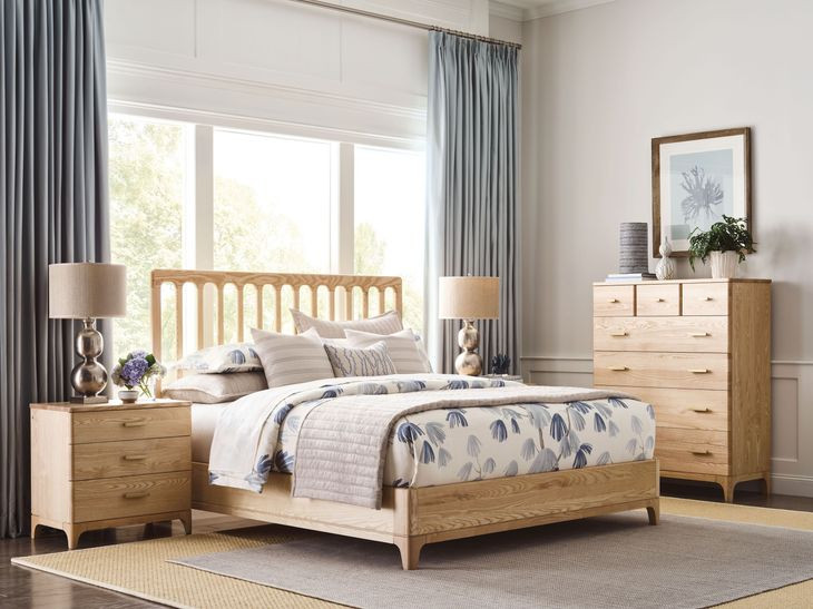 Somerset Ash Queen Panel Bed