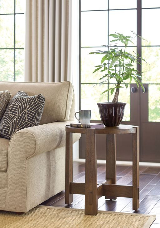 Thornton Medium Stain Round End Table