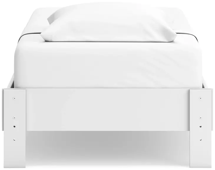 Hallityn Matte White Twin Platform Bed