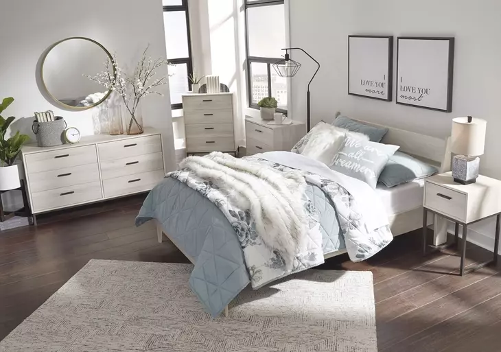 Socalle Natural Full Platform Bed