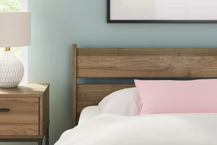 Deanlow Honey Twin Platform Bed